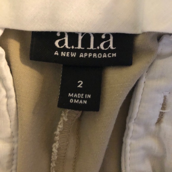 Khaki cropped dress pants - Picture 3 of 3